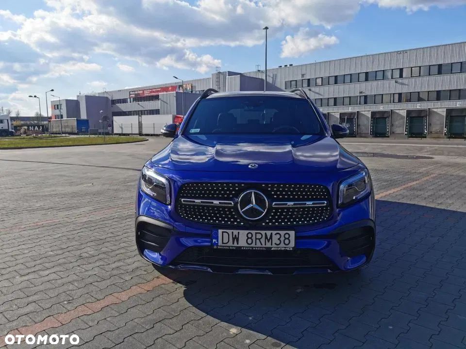 Mercedes-Benz GLB 250 4-Matic AMG Line 8G-DCT - 3