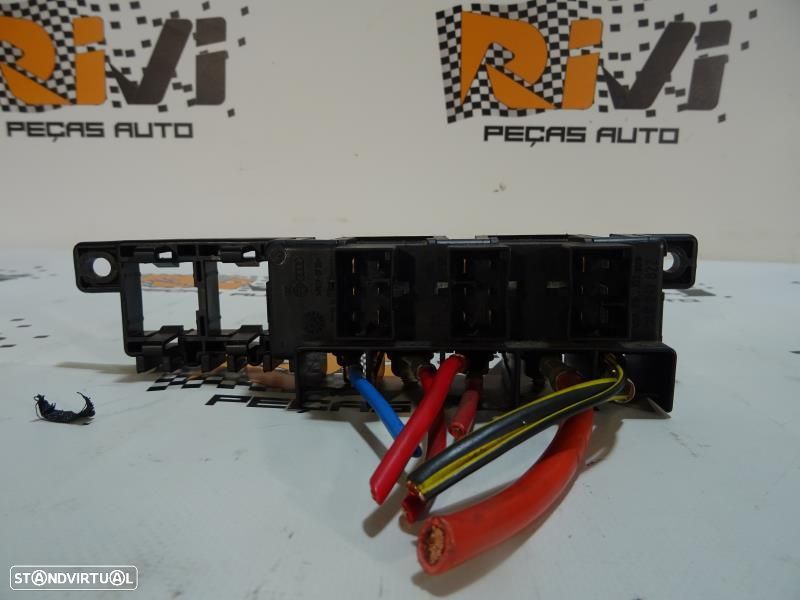 Bsi / Caixa De Relés Seat Leon (1M1)  8L0941822 / 8L0 941 822 - 2