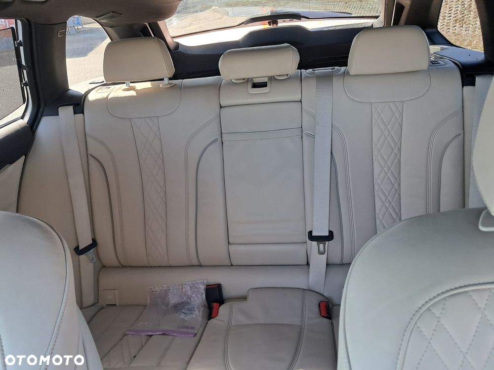 BMW Seria 5 530d xDrive Sport Line - 9