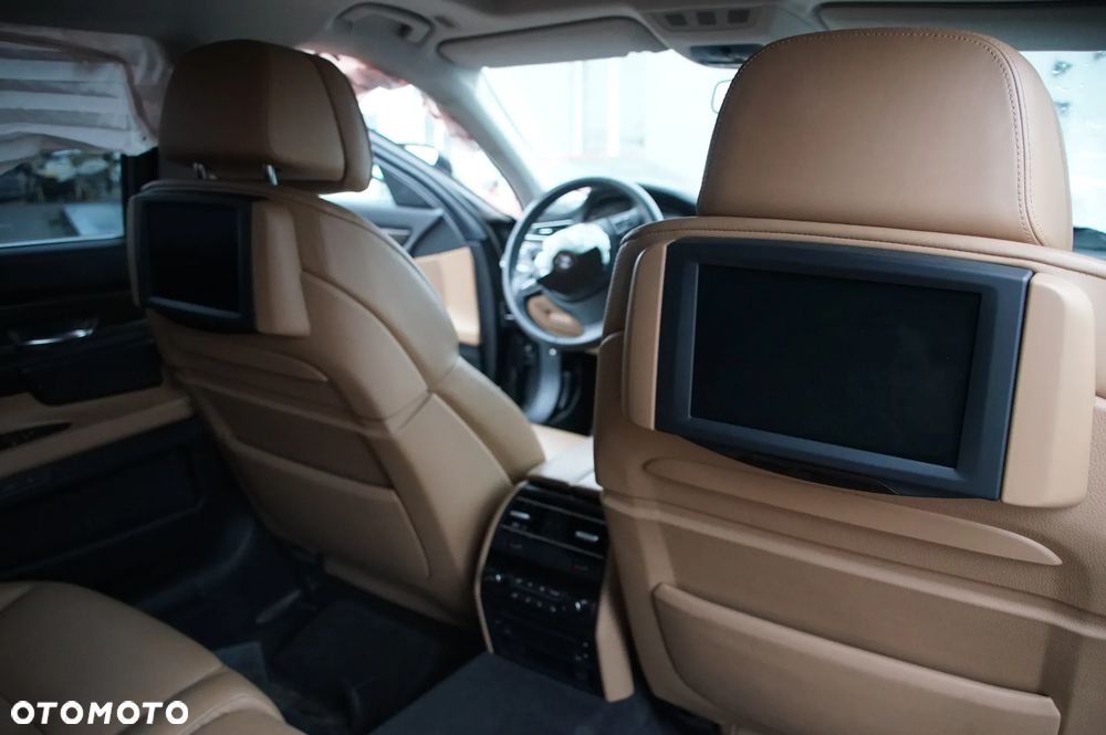 Pojazd na części BMW F01 750i Long xDrive, rocznik 2011 BLACK SAPPHIRE METALLIC (475) XCL.LEDER NAPPA ERW./D5 SATB HELL (NAD5) silnik N63B44O0 skrzynia GA6HP-26Z drzwi klapa szyba fotele long amortyzator - 27