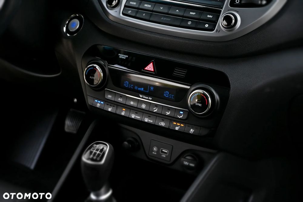 Hyundai Tucson 1.7 CRDI BlueDrive Comfort 2WD - 24