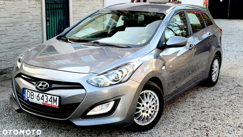 Hyundai i30 blue 1.6 CRDi Style - 4