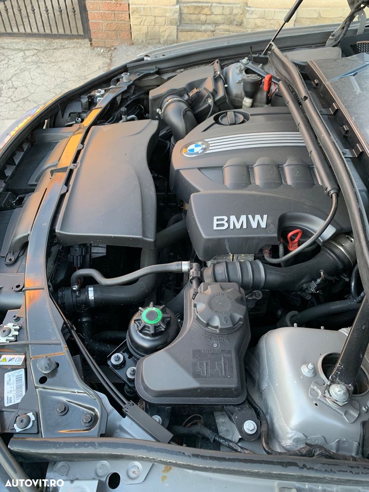 BMW X1 xDrive20d - 8