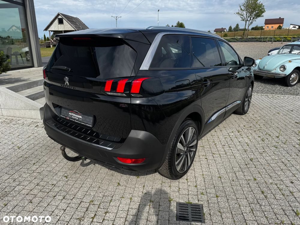 Peugeot 5008 - 8