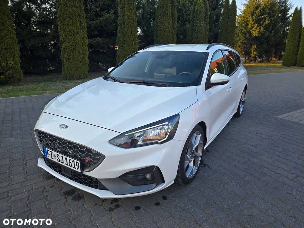 Ford Focus SW 2.0 EcoBlue ST - 13