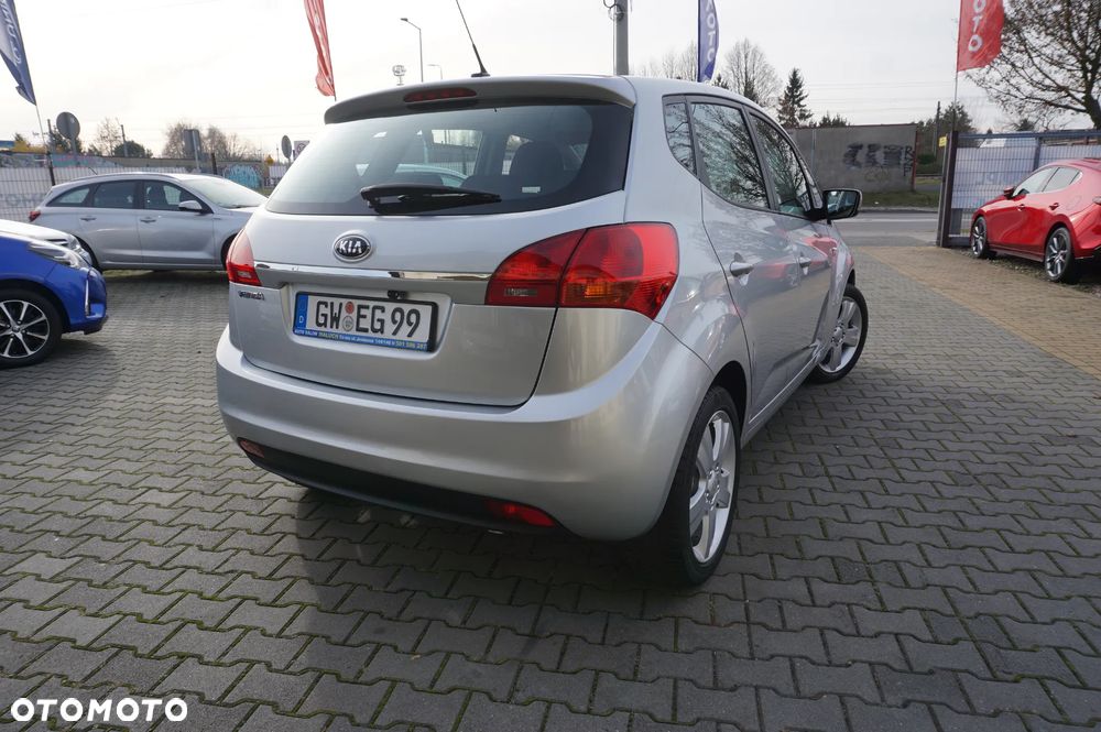 Kia Venga 1.4 Business Line - 8