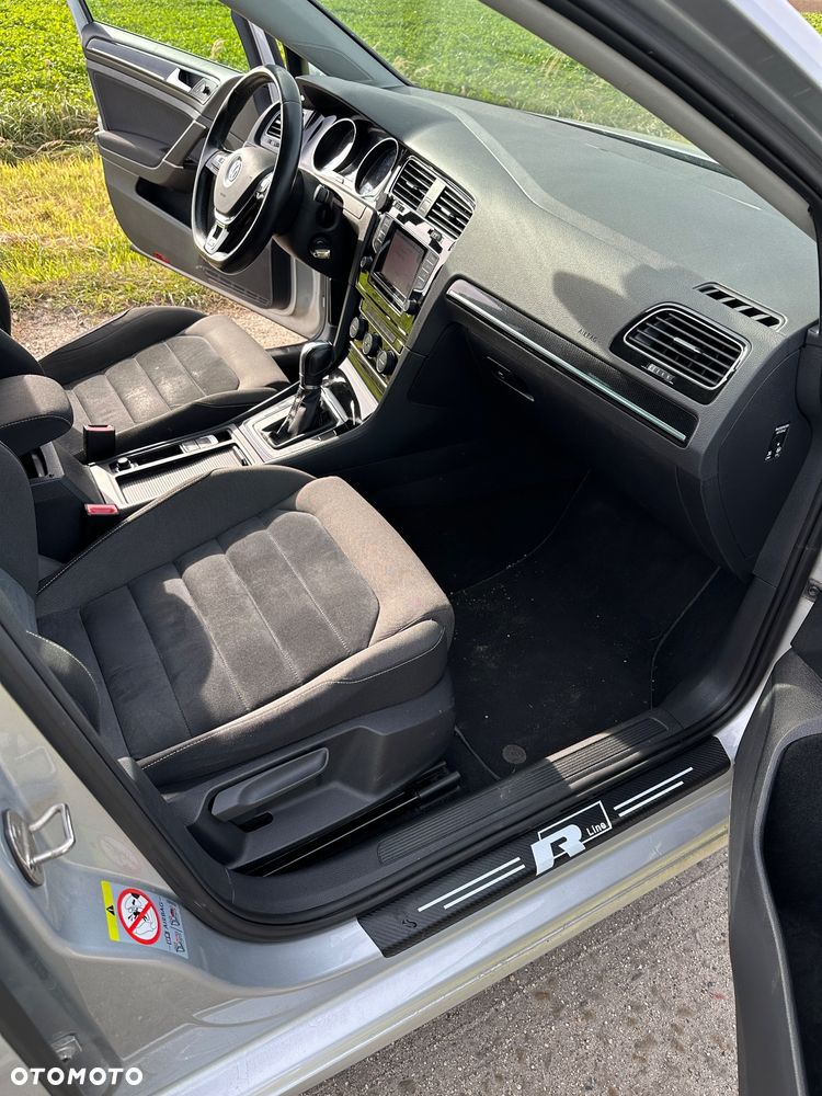 Volkswagen Golf - 17