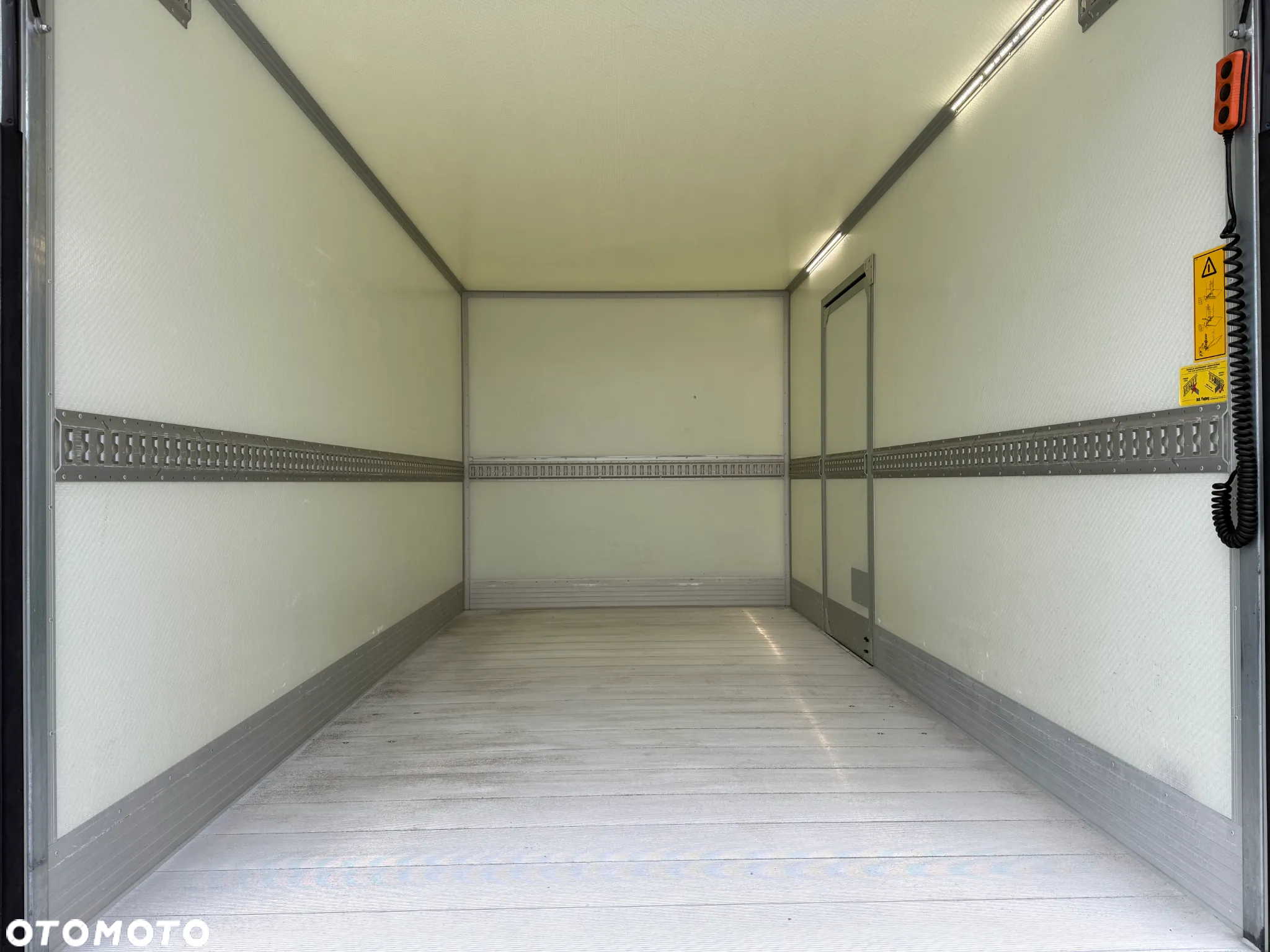 Mercedes-Benz Sprinter 3.0 V6 Izoterma Winda - 10