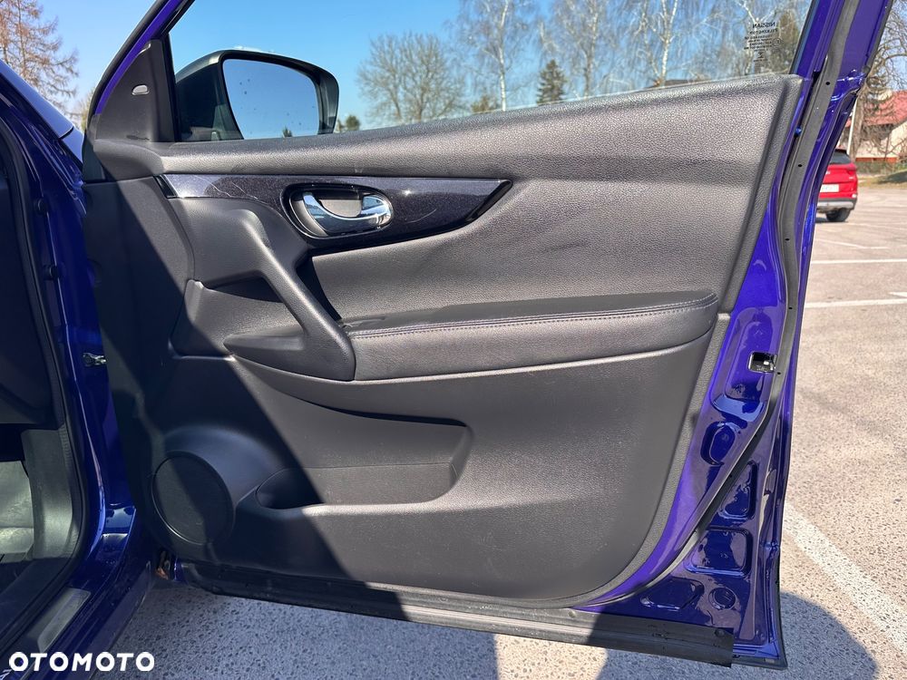 Nissan Qashqai 1.2 DIG-T N-Vision - 22