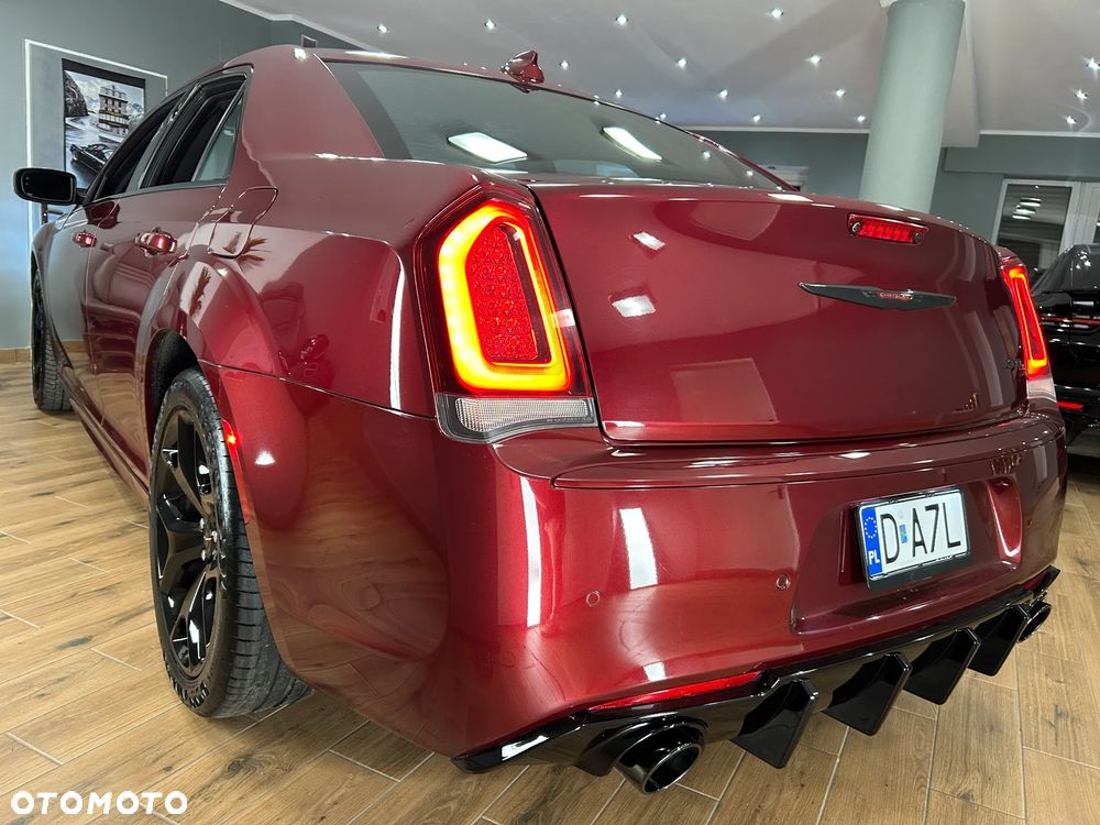 Chrysler 300s - 9