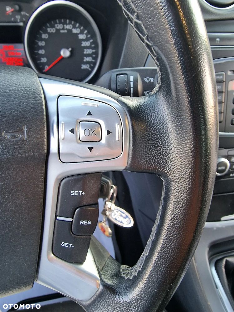 Ford Mondeo 1.6 T Titanium - 21