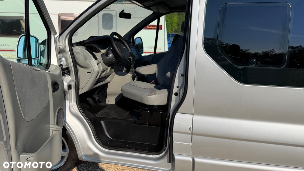 Opel Vivaro - 29