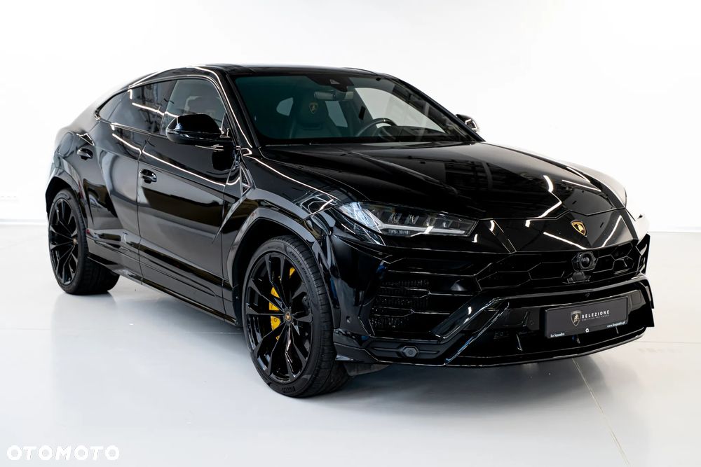 Lamborghini Urus Standard - 1
