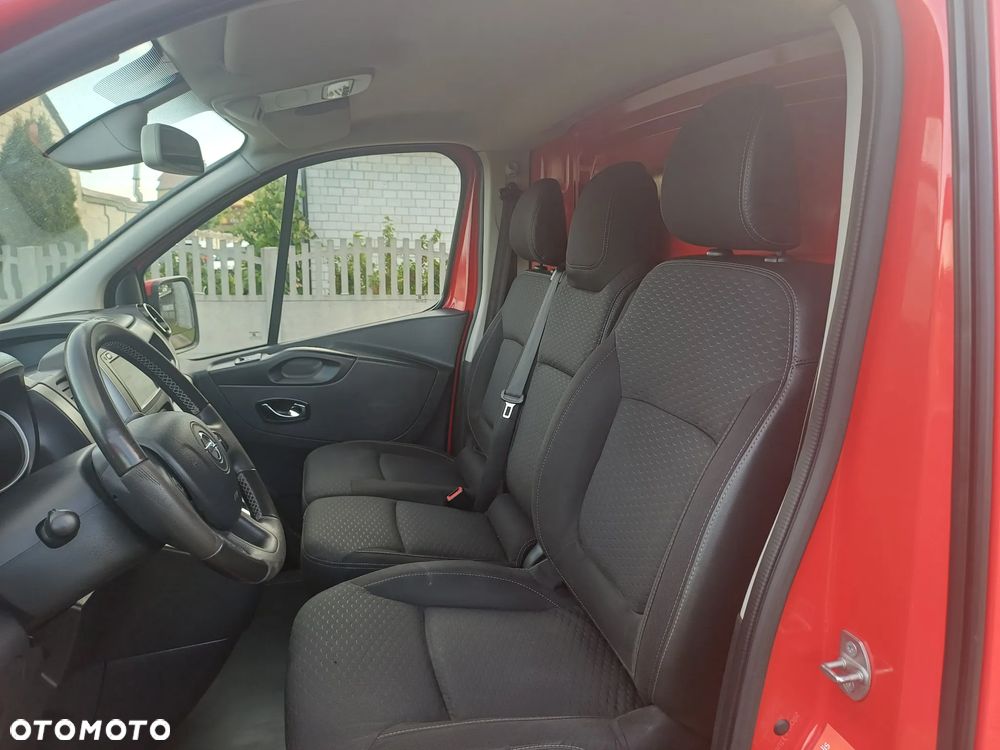 Opel Vivaro - 12