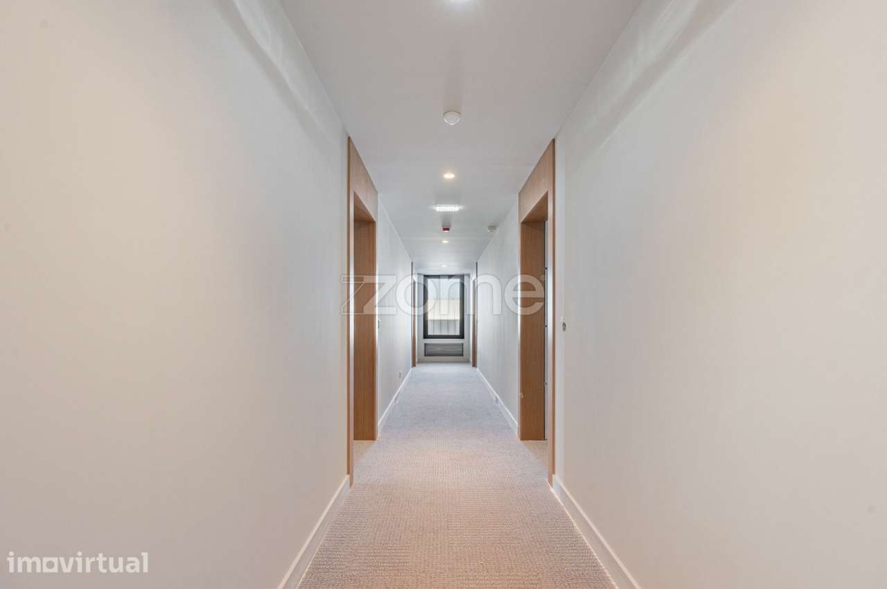 Apartamento T0 com varanda em Vila Nova de Gaia - Grande imagem: 4/34