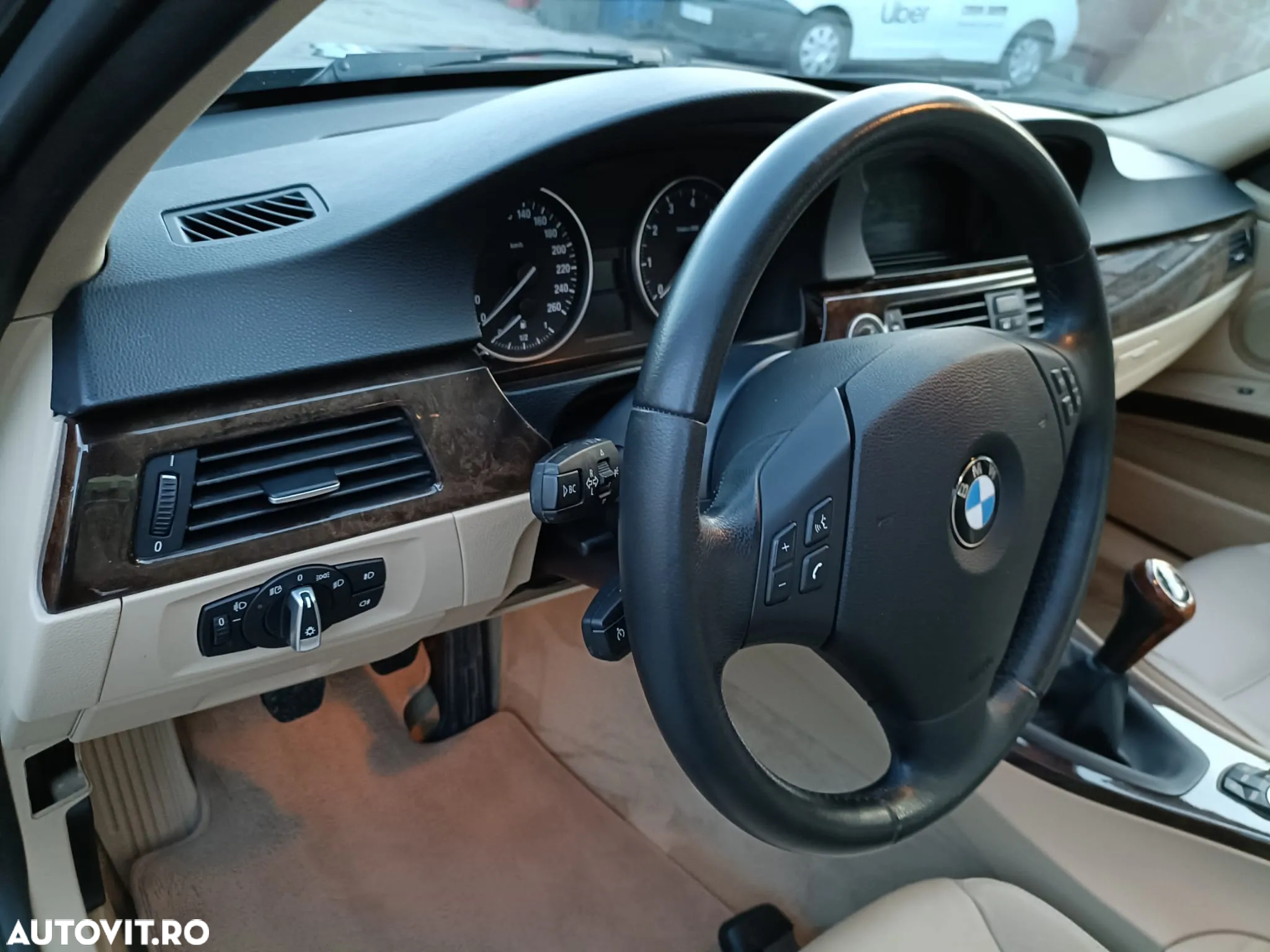 BMW Seria 3 325i - 25