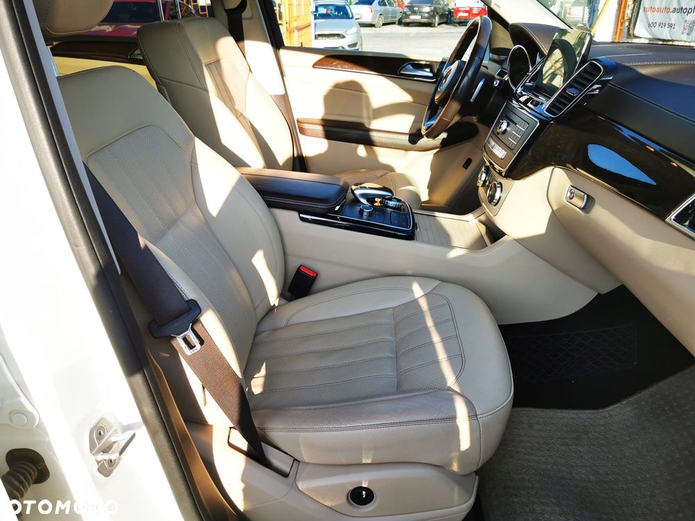 Mercedes-Benz GLS 400 4Matic 9G-TRONIC - 35