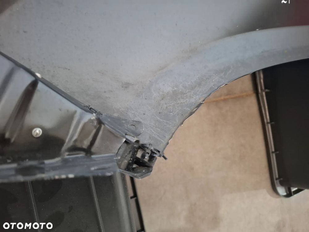 Błotnik prawy przód Dacia Duster 2019 rok - 7