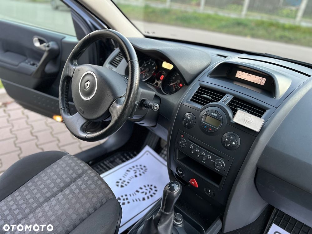 Renault Megane 1.6 Dynamique - 30