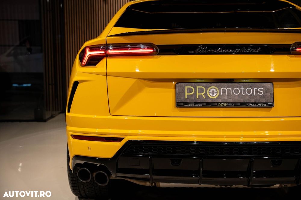 Lamborghini URUS - 14