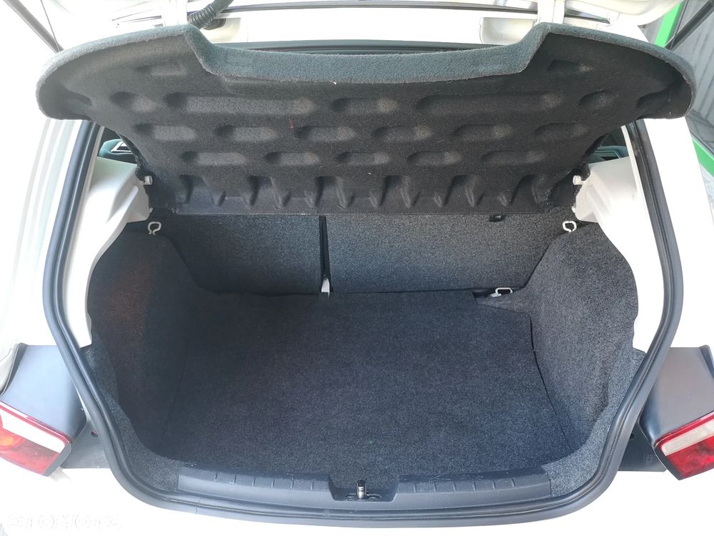 Seat Ibiza SC 1.4 16V Sport - 29