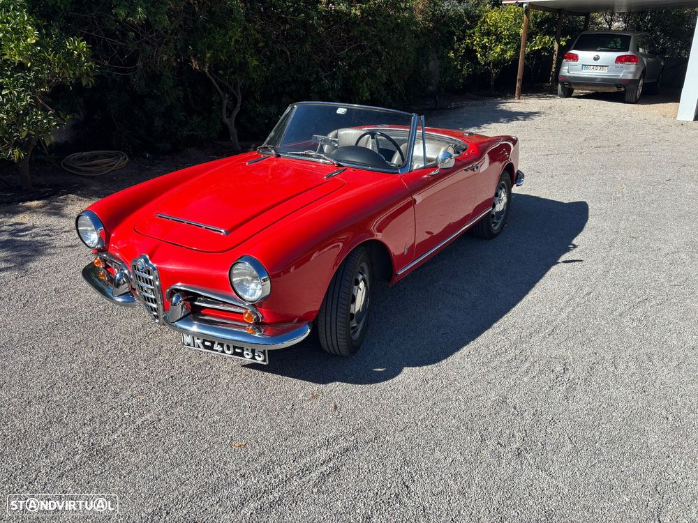 Alfa Romeo Spider - 1