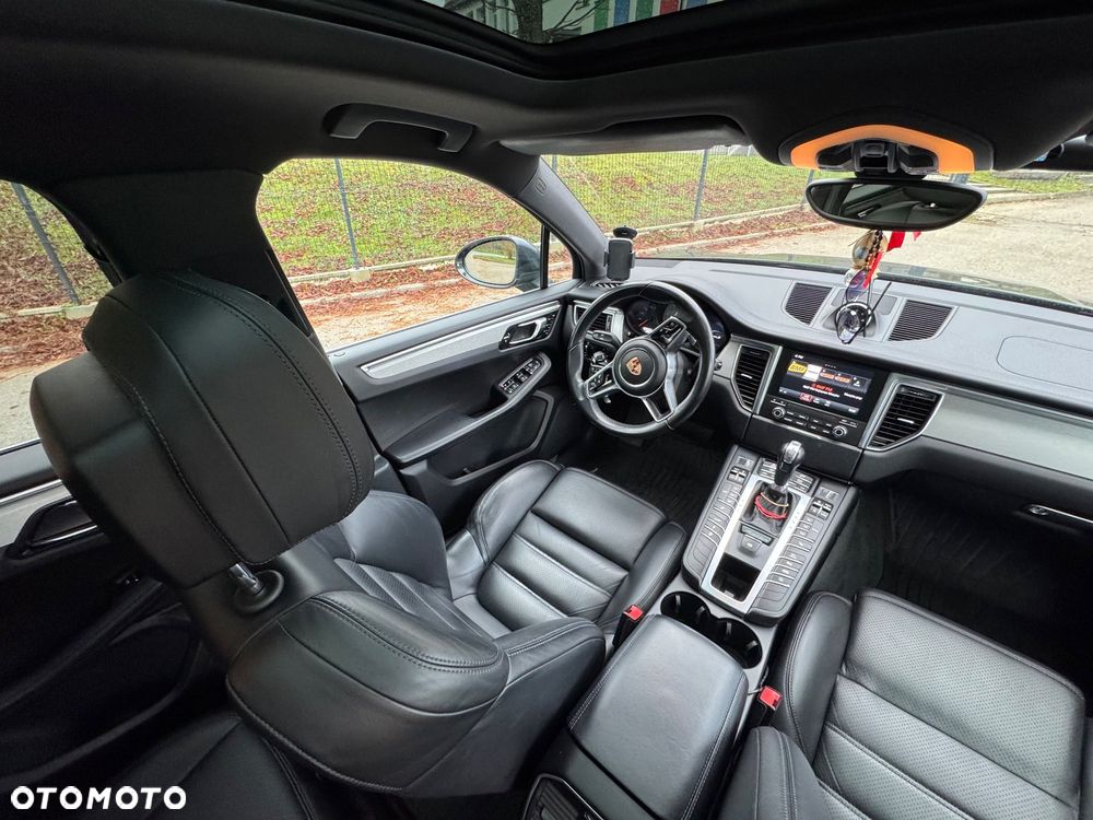 Porsche Macan - 12