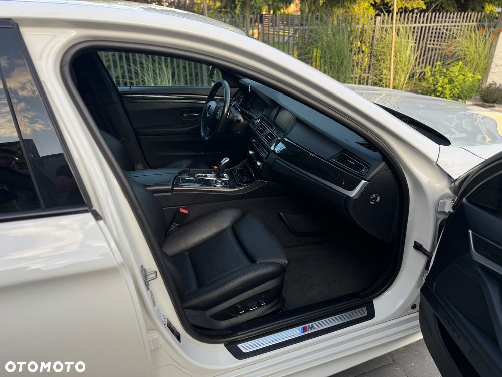 BMW Seria 5 535d xDrive - 10