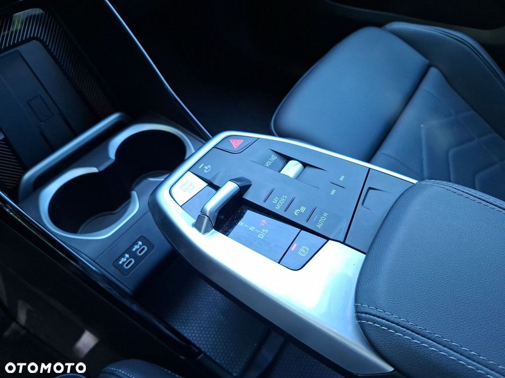 BMW X1 xDrive23i mHEV xLine sport - 17