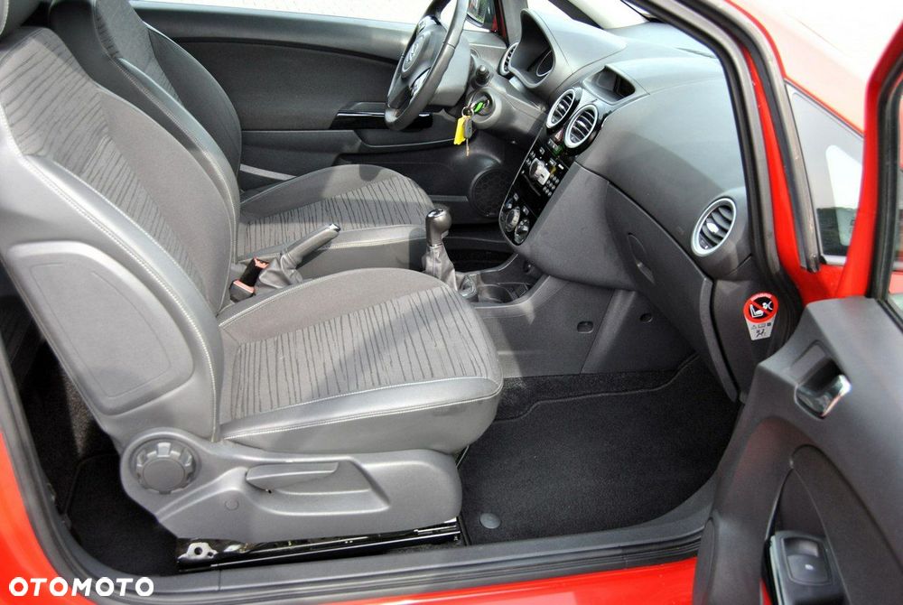 Opel Corsa 1.2 16V Energy - 11