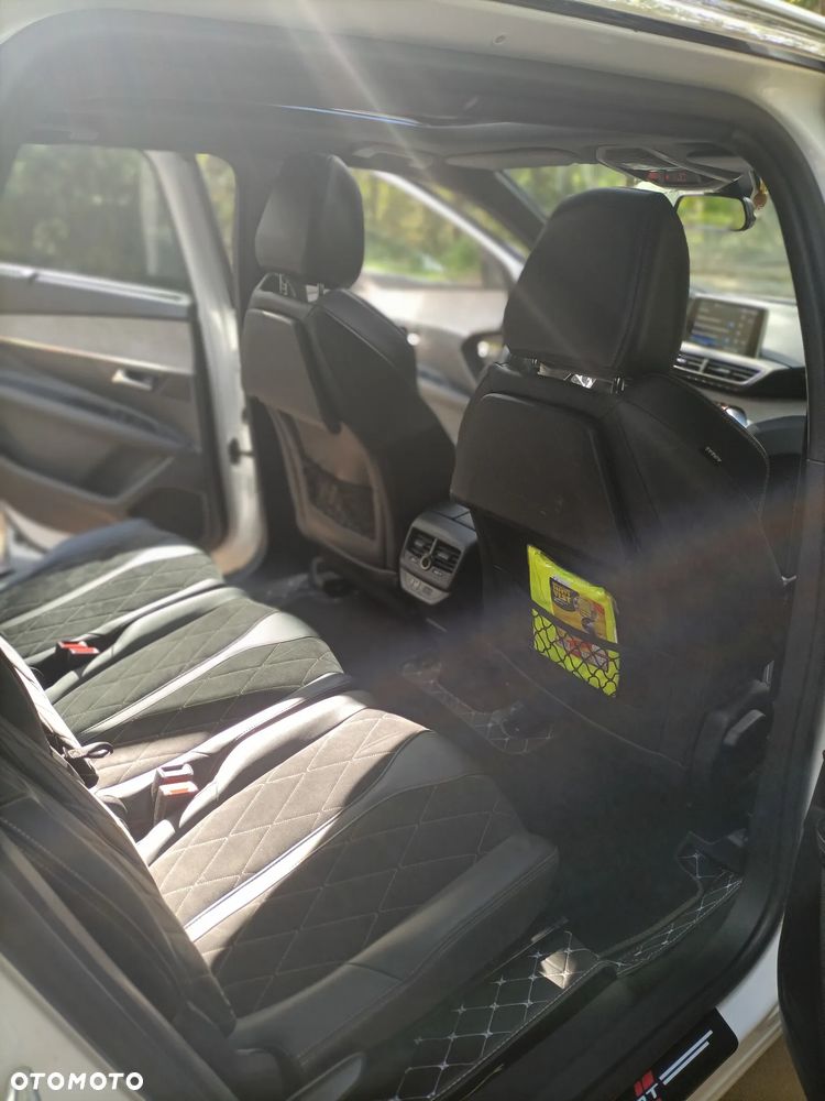 Peugeot 5008 - 10