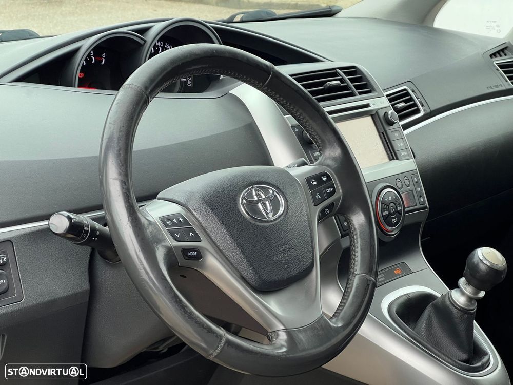 Toyota Verso 2.0 D-4D Comfort - 2