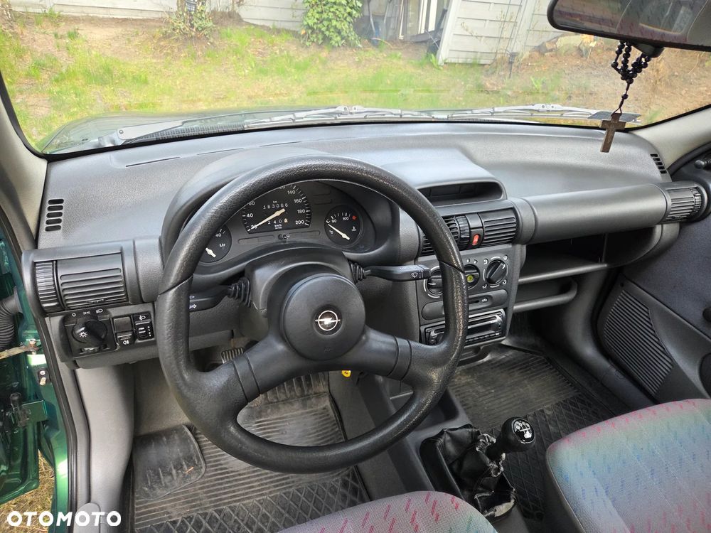 Opel Corsa 1.2 City - 2