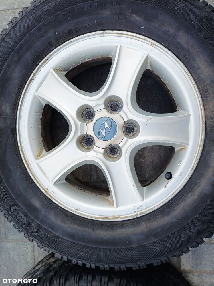 FELIGI Z OPONAMI ALUMINIOWE HYUNDAI SANTEA FE I R16 5X114,3 ET46 67.1MM OPONY TERENOWE 225/70 ZIMA NR1 - 2