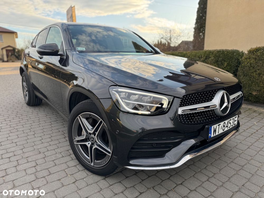 Mercedes-Benz GLC 300 e 4-Matic - 4