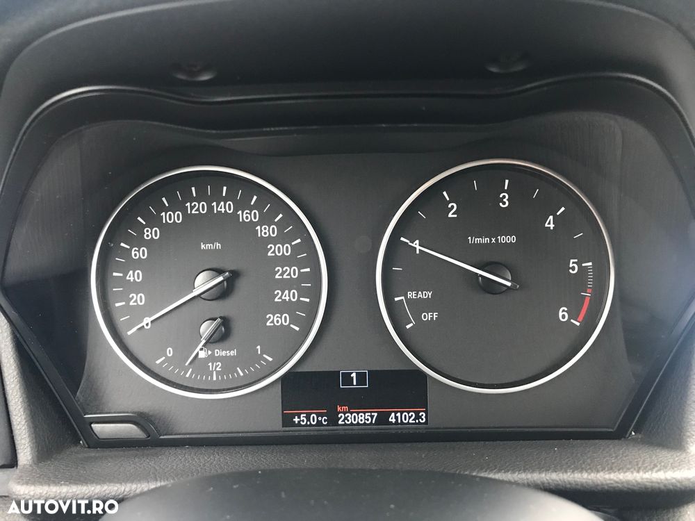 BMW Seria 2 216d Active Tourer - 6