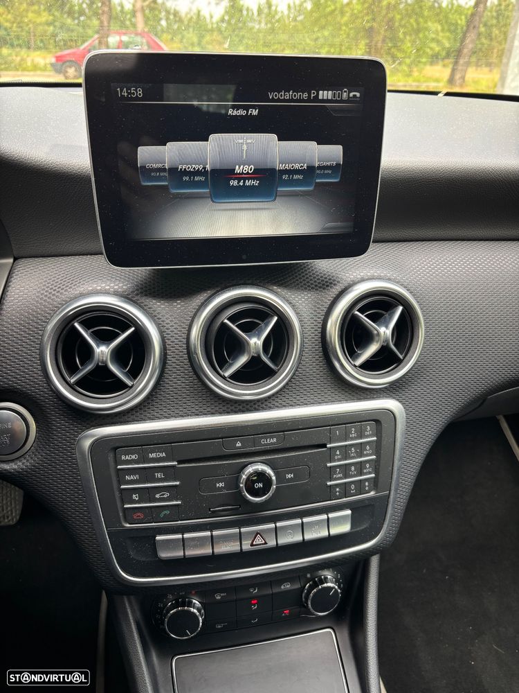 Mercedes-Benz A 180 d AMG Line Aut. - 1