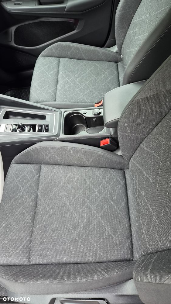 Volkswagen Golf 2.0 TDI SCR DSG Life - 8