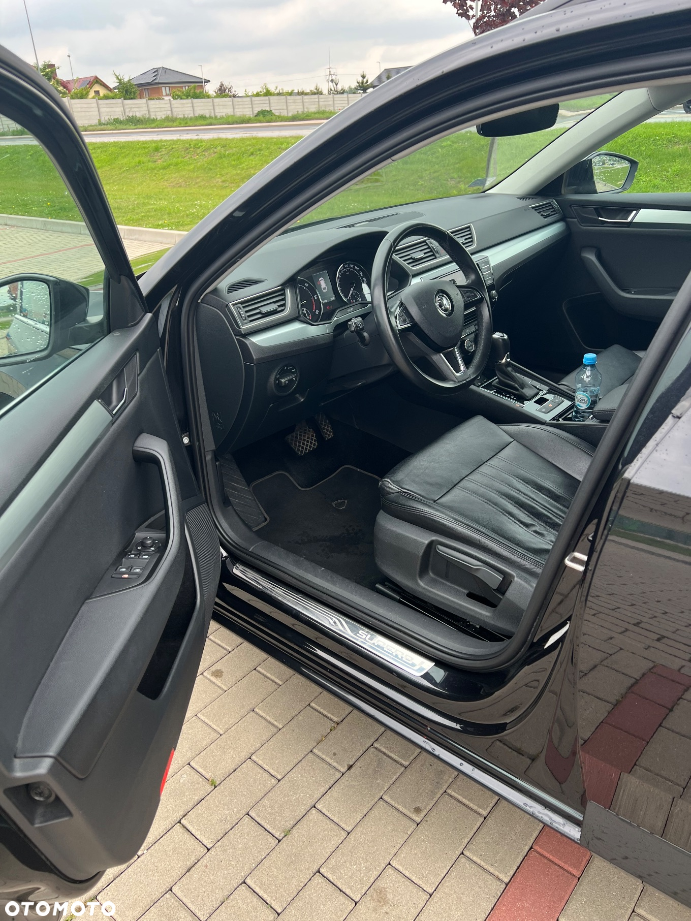 Skoda Superb 2.0 TDI Active DSG - 8