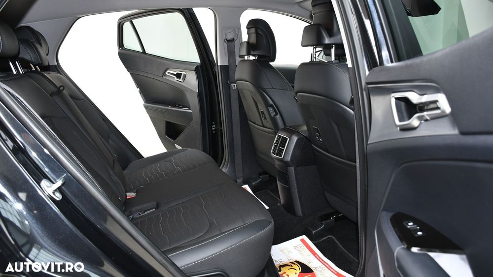 Kia Sportage ver-1-6-t--gdi-mhev-7dct-hp-4x2-style - 10