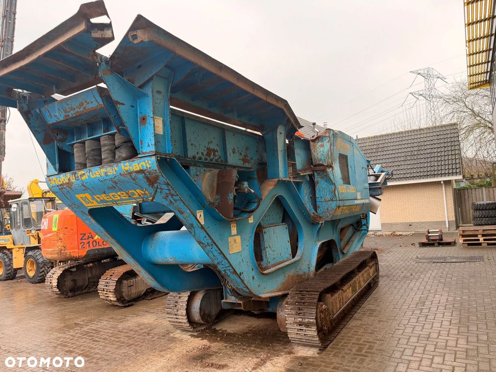 Terex PEGSON METROTRAK 900x600 - 3