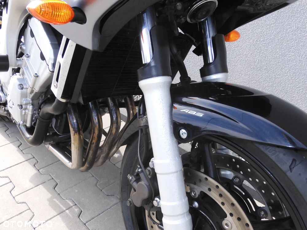 Yamaha FZ6 - 20