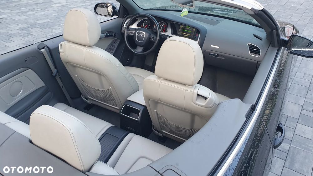Audi A5 Cabrio - 8