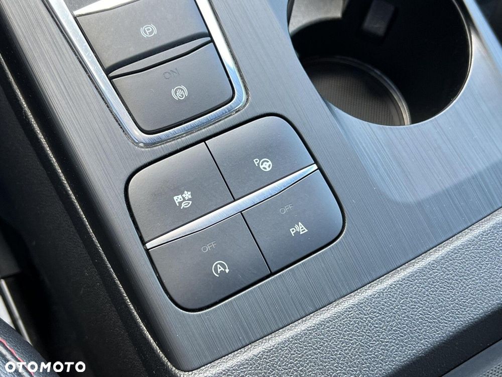 Ford Kuga - 16