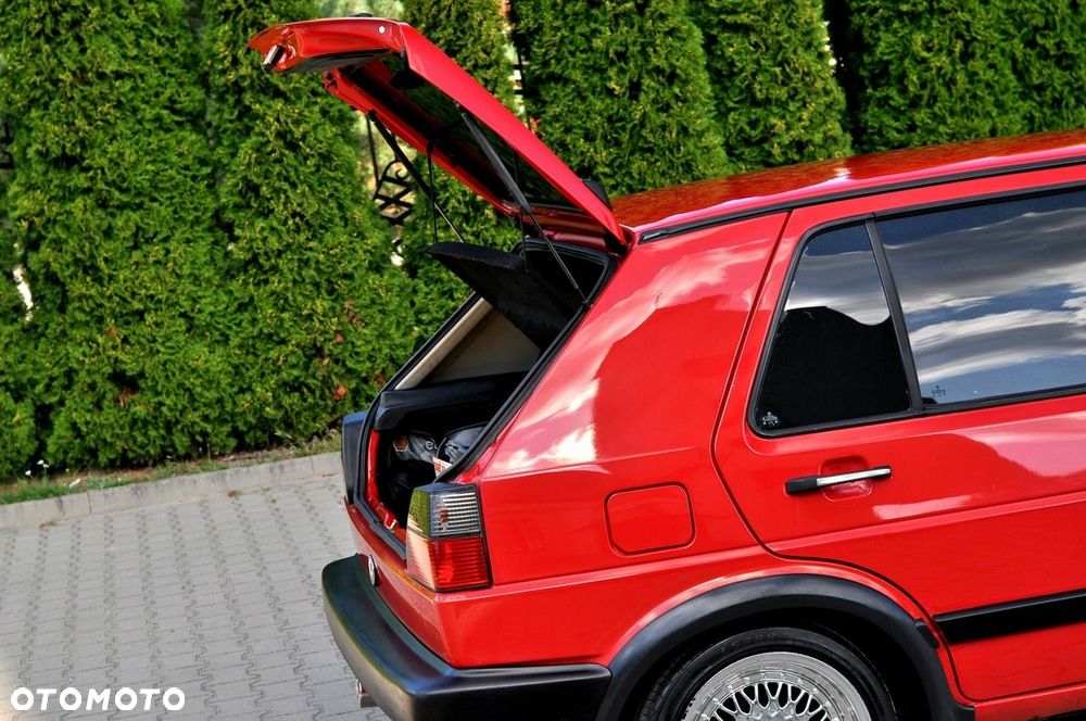 Volkswagen Golf - 12