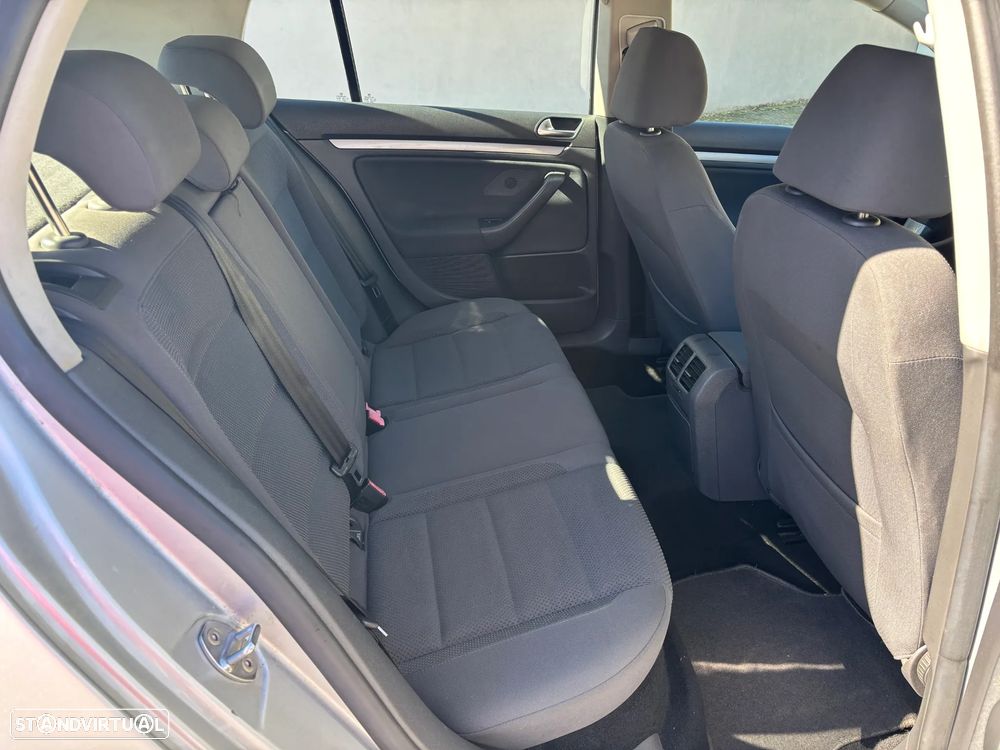 VW Golf 1.9 TDi 6V Confortline - 17