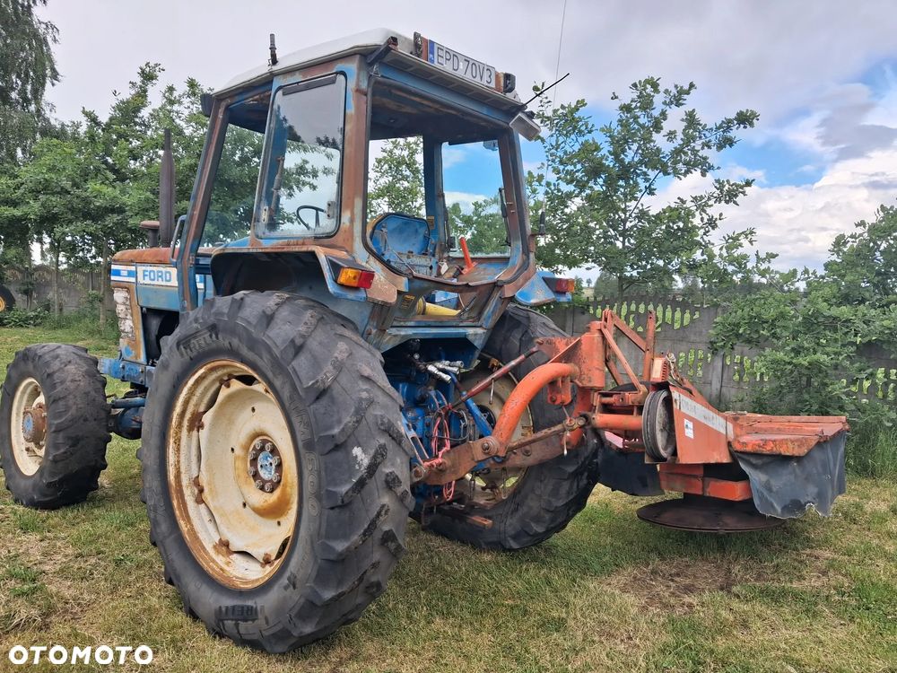 Ford 7700 -7710 - 4