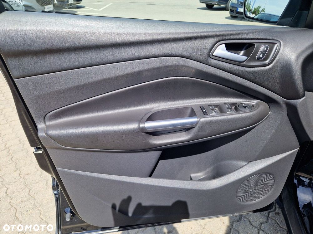 Ford Kuga - 21