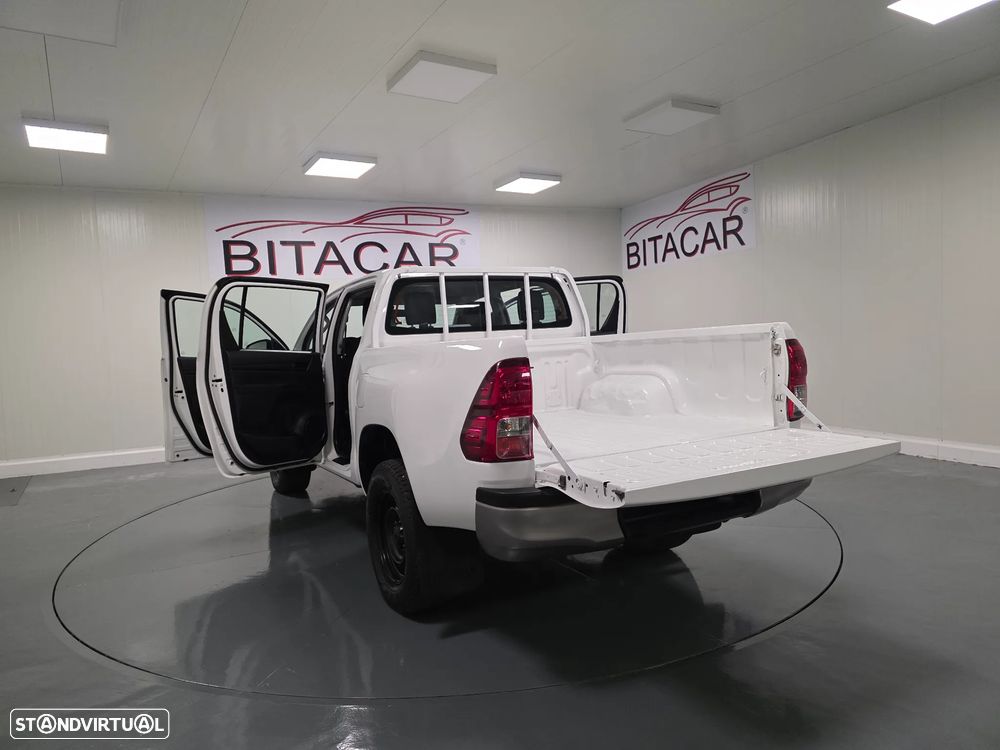 Toyota HILUX  2.4 D-4D 2WD CD - 33