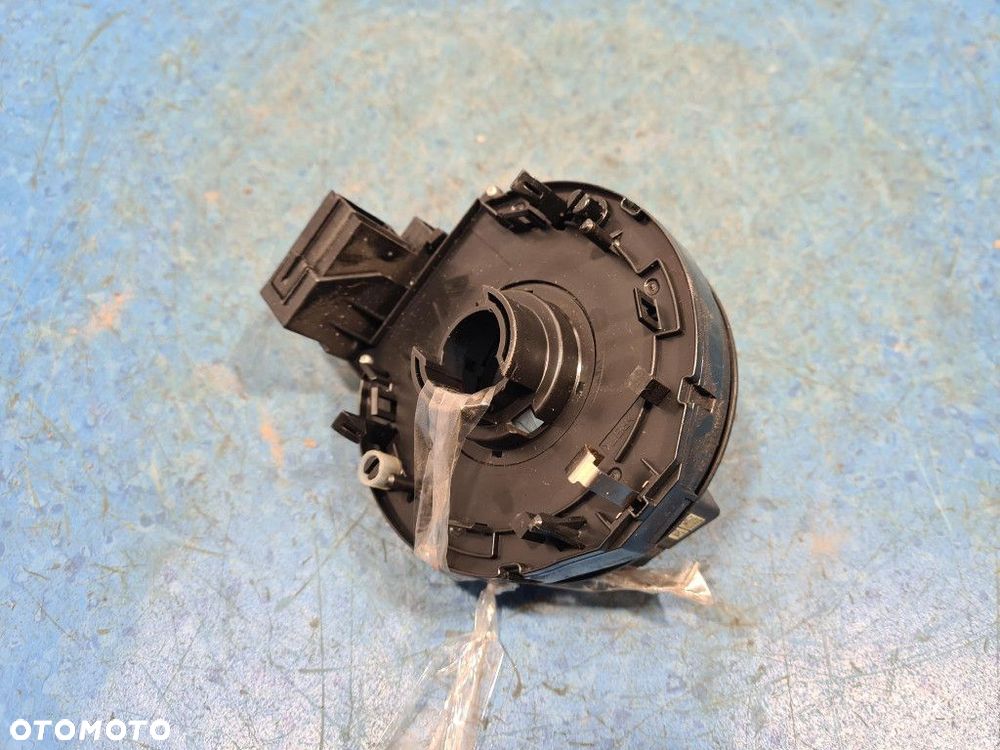 TOYOTA COROLLA E12 1.4 D-4D TAŚMA AIRBAG. 64010-37062 1C0 - 4
